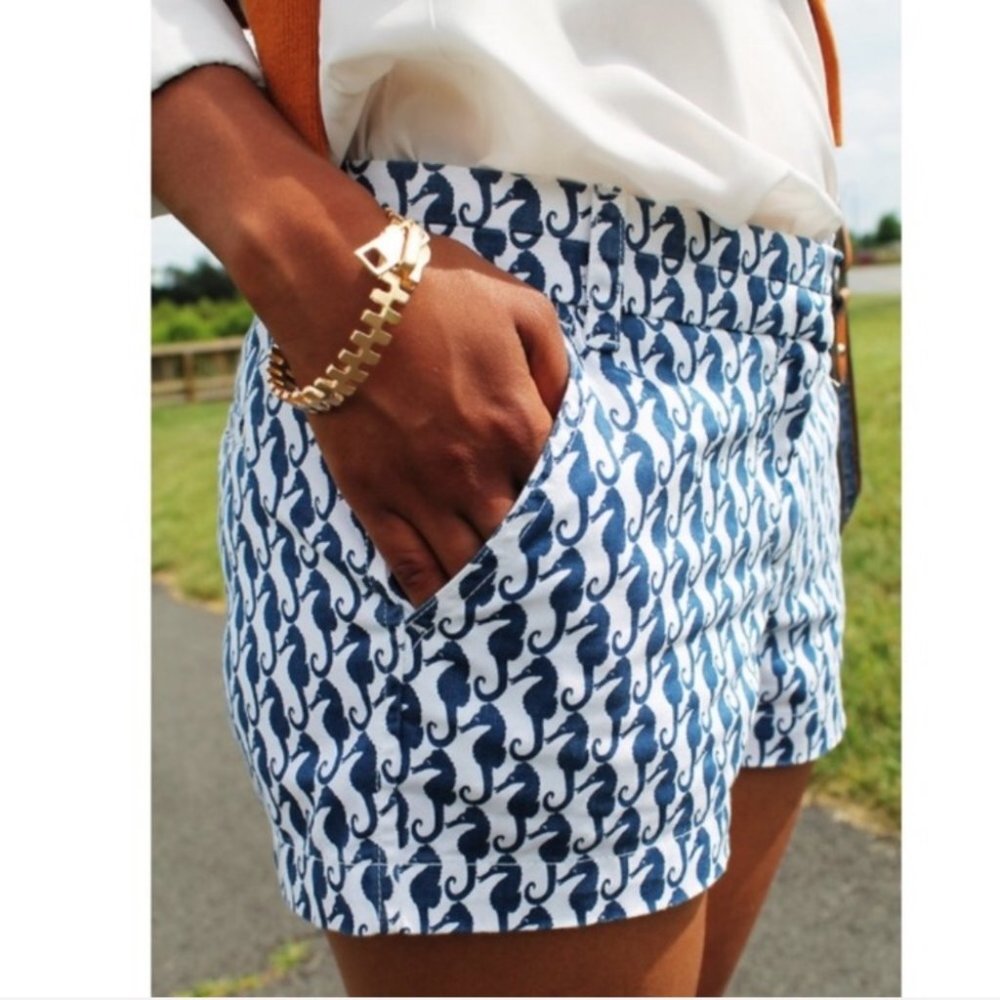 🌊 J. CREW 🌊 3" CHINO SHORTS IN SEAHORSE PR…